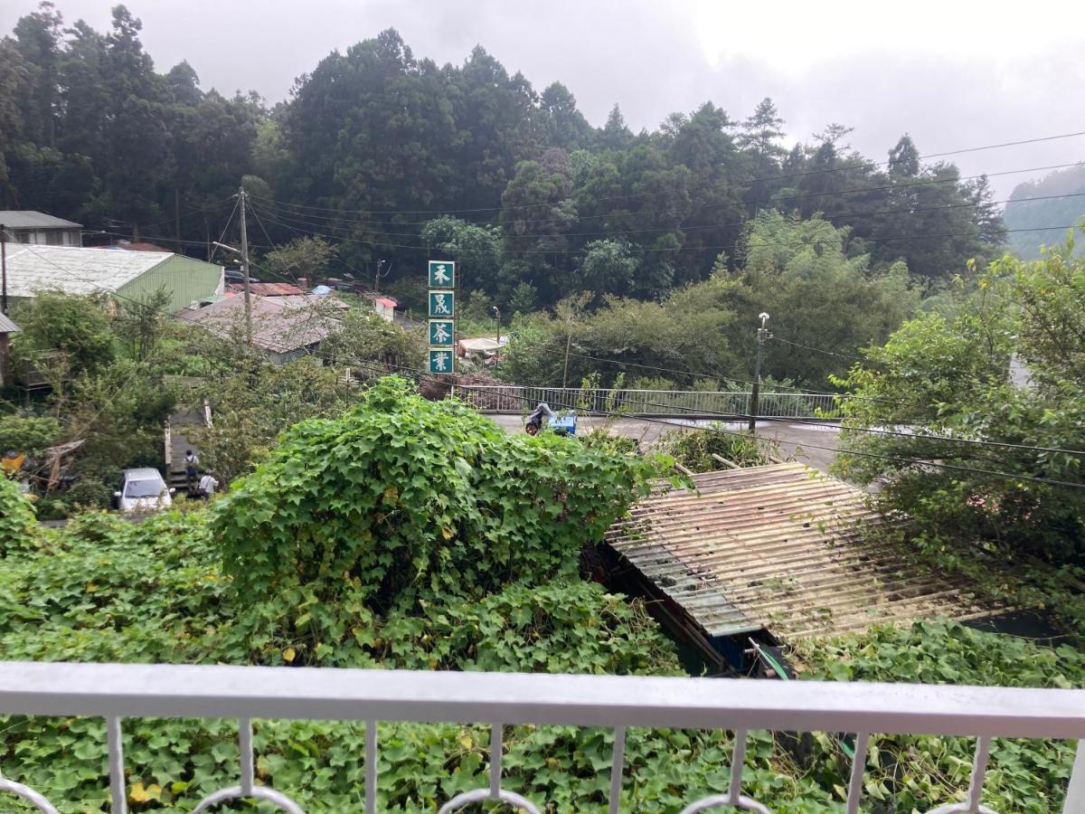 老老街 誠君民宿 Fenchihu Extérieur photo