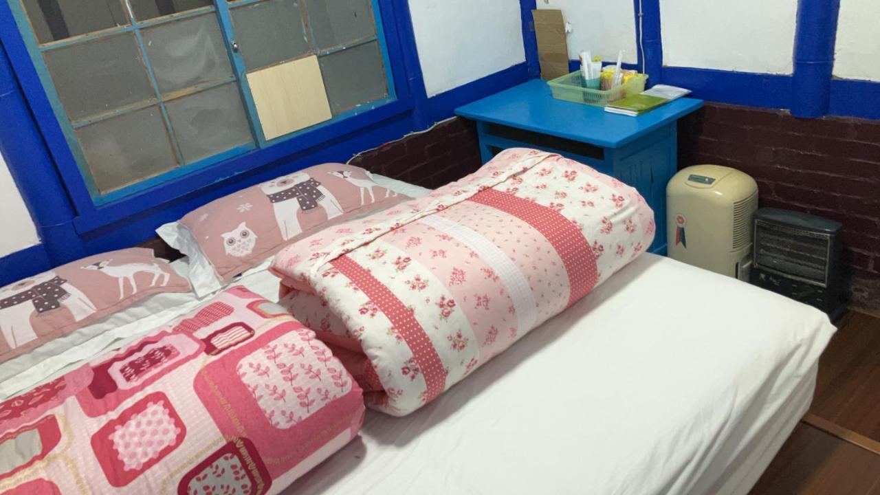 老老街 誠君民宿 Fenchihu Extérieur photo